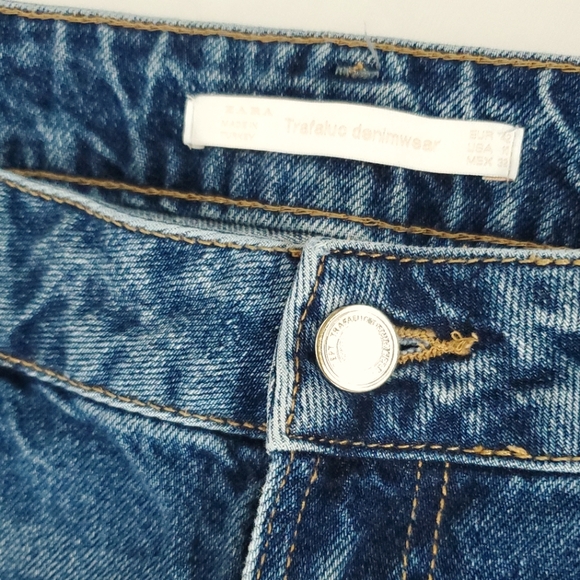 Zara Women's High Rise Raw Hem Denim Fish Net Ripped Cropped Blue Jeans Size 10 - Picture 2 of 12